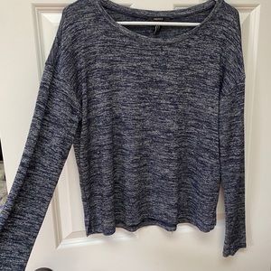 Flowy long sleeve